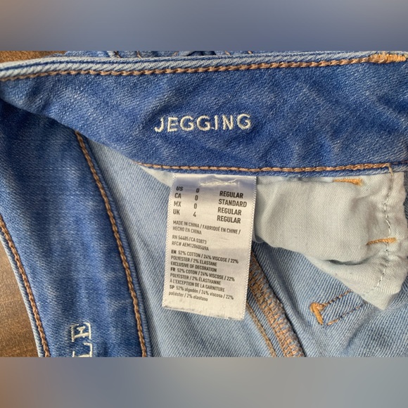 American Eagle Outfitters Skinny Jegging Jean - Picture 5 of 5